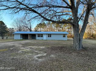 1111 Carmel New Hope Rd, Monticello, MS 39654