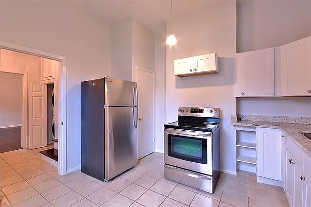 1827 Baronne St #C — Photo 4
