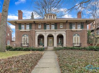 2256 Robinwood Ave, Toledo, OH 43620