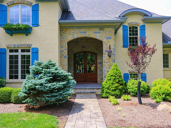 3rd image of 6625 Tupelo Ln