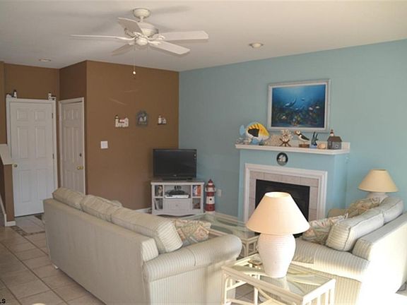 3rd image of 4104-06 Asbury Ave #2