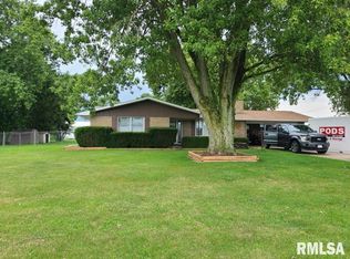 6221 S Glasford Rd, Glasford, IL 61533