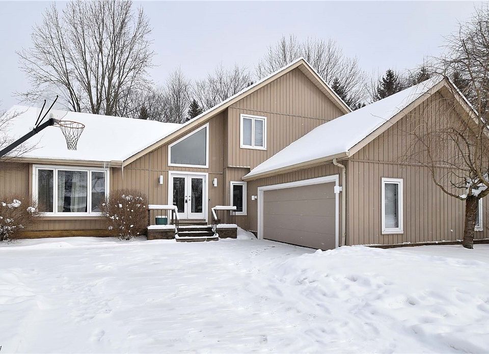 1st image of 33605 Tallyho Ct