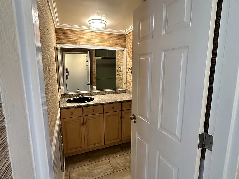 5400 E The Toledo #509 — Photo 11