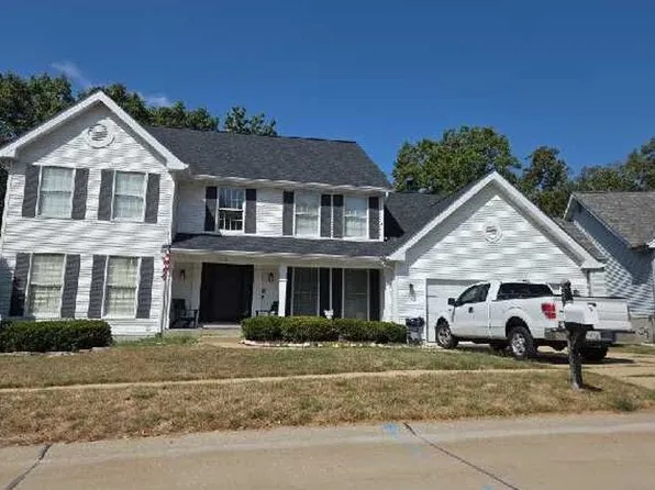 522 Beacon Point Ln, Grover, MO 63040