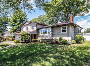 6 Fred Pl, Edison, NJ 08817