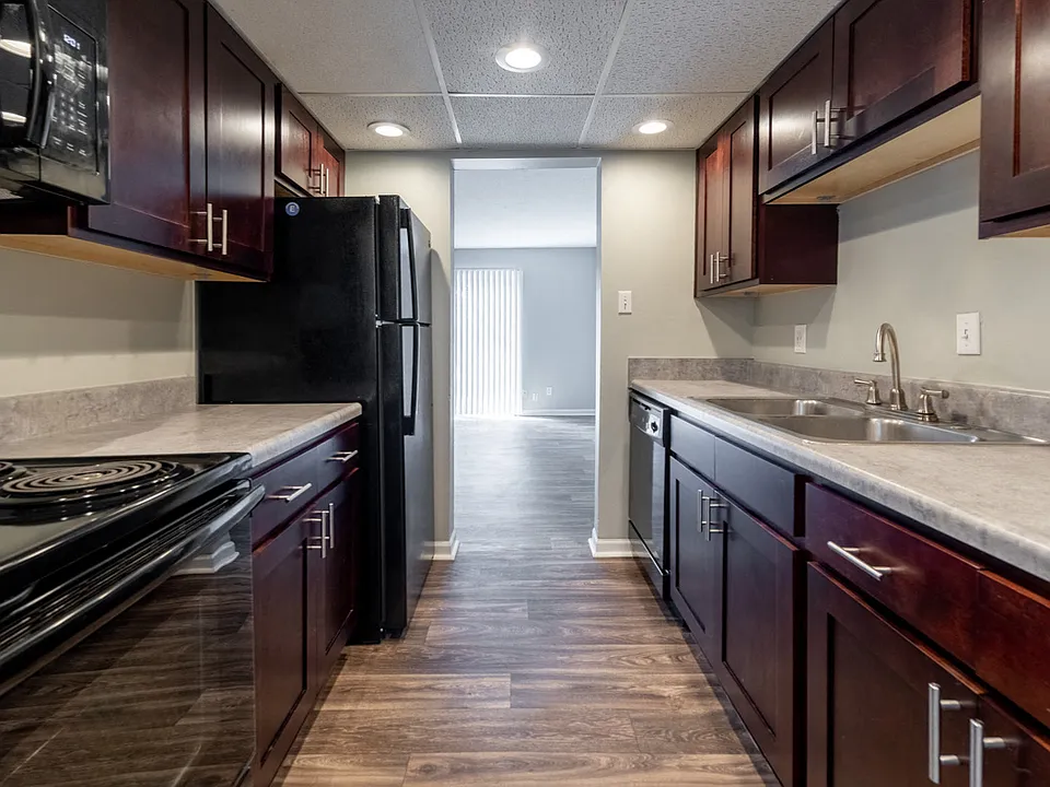 Barrington Estates Apartments