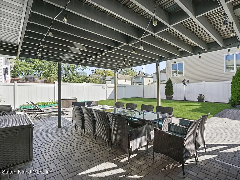 40 Devens St #1&2 — Photo 40