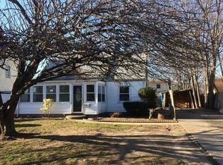 12 Holly Ln, Westbury, NY 11590
