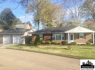 2071 Enslow Ave, Huntington, WV 25701