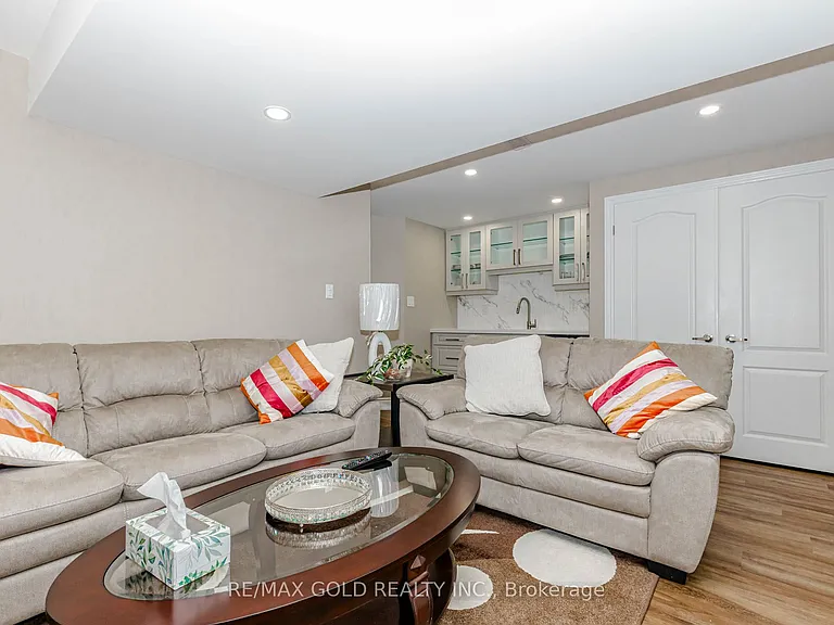 65 Niagara Trl — Photo 39