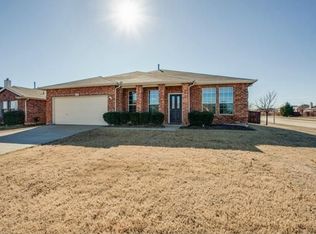 2131 Rose May Dr, Forney, TX 75126