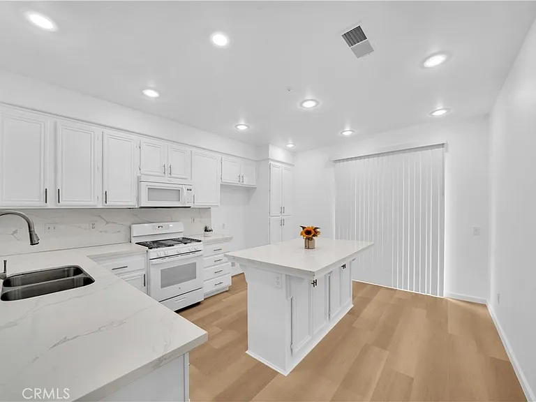 8 Open View Ln — Photo 6