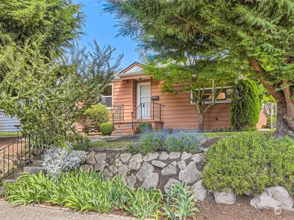 6006 46th Avenue SW, Seattle, WA 98136