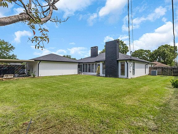 5th image of 6910 Burlington Dr