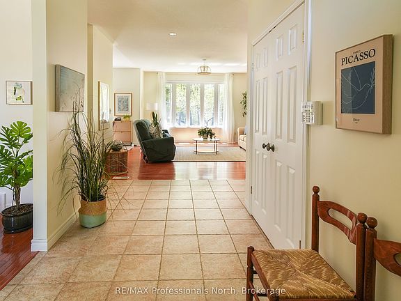 5th image of 9883 Graham Rd
