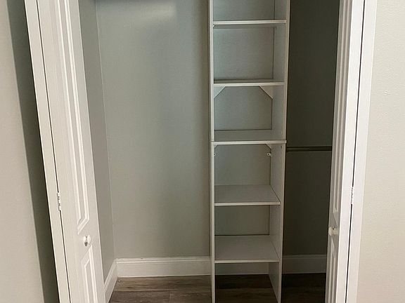 4th image of 7014 Glenview Dr