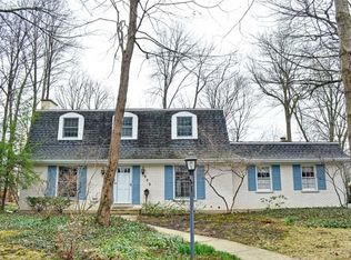 952 Anne Rd, Naperville, IL 60540