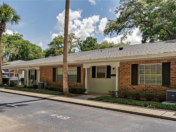 2nd image of 449 Cherrywood Gardens Dr