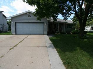 1819 Meadowlark Dr, Janesville, WI 53546