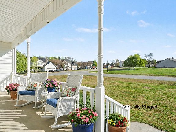 3rd image of 5600 Cardinal Landing Dr
