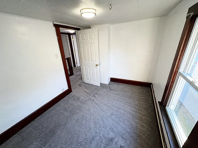 41 N Lancaster St — Photo 13