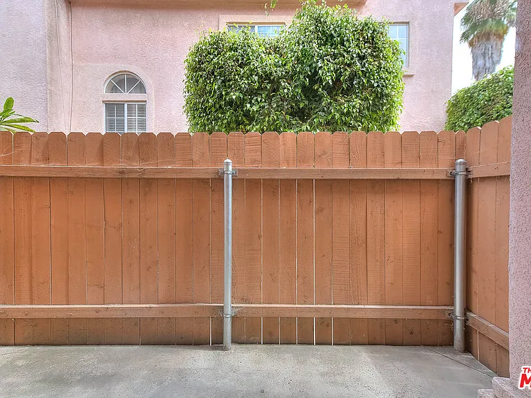 13810 Funston Ave — Photo 6