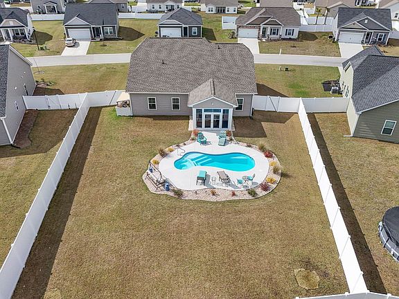 2nd image of 562 Honeyhill Loop