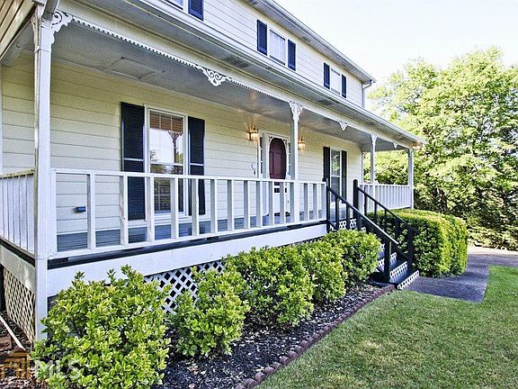 5th image of 2706 Hawk Dr NE