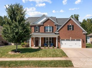 150 Holly Ridge Dr, Mooresville, NC 28115