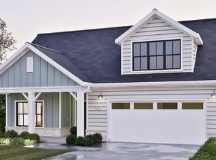 2802 Trailway Ln, Valparaiso, IN 46385