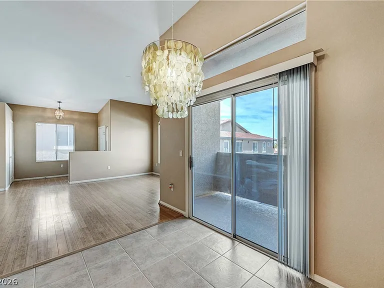 2305 W Horizon Ridge Pkwy #2423 — Photo 13