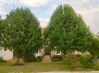 11305 Country Oaks Cir, Glen Allen, VA 23059