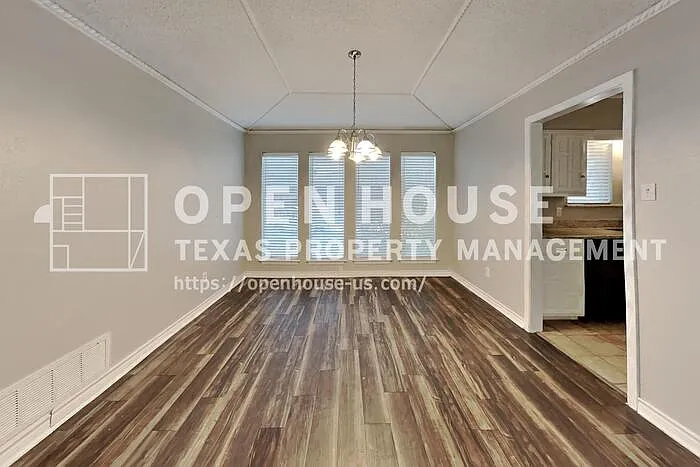3 bed, 2.5 bath, 2167 sqft, $2,500 — Photo 4