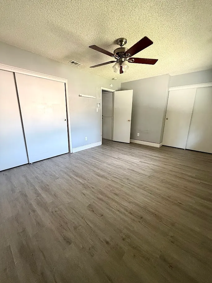 2 bed, 1.5 bath, 1014 sqft, $2,100 — Photo 4