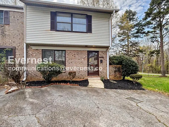 2723 Reynolds Park Rd, Winston Salem, NC 27107