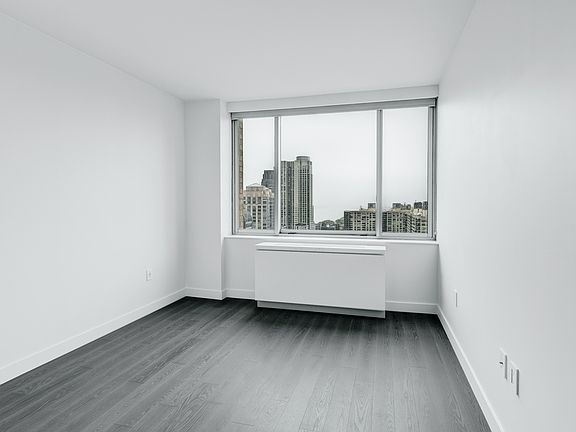 4th image of 101 W End Ave APT 18M