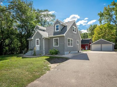2822 70th St E, Inver Grove Heights, MN, 55076