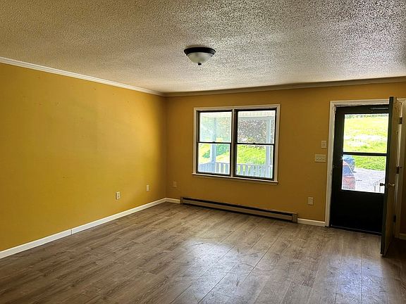 3rd image of 2744 Red Root Ridge Rd