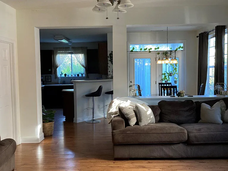 509 Camden Yards Way — Photo 5