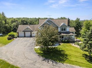 S8016 Highland Rd, Loganville, WI 53943