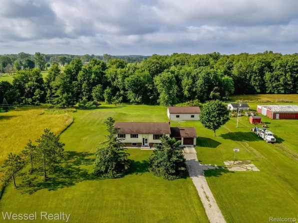 14031 Gilbert Rd, Allenton, MI 48002