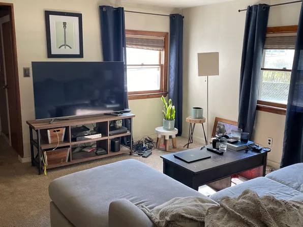 330 Washington St #1, Canton, MA 02021