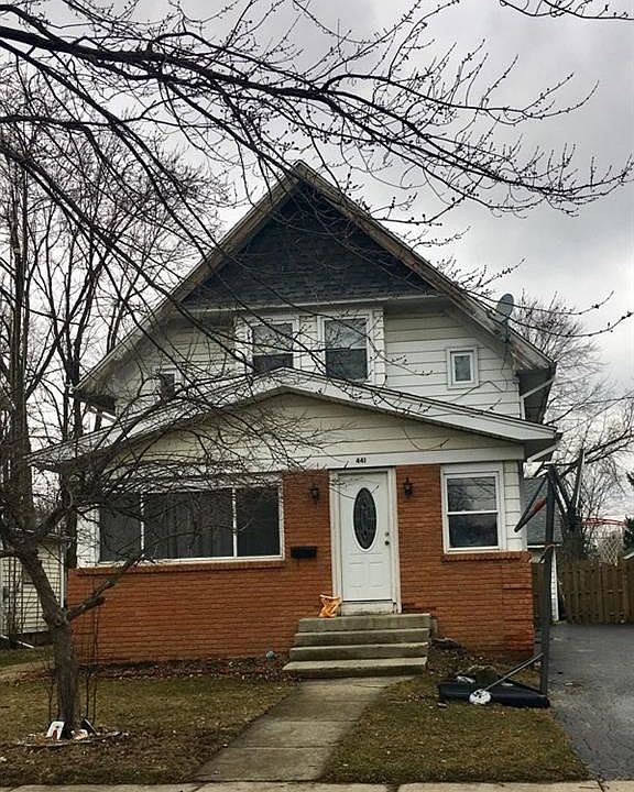 2nd image of 441 E Indiana Ave