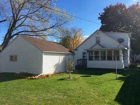 2nd image of 818 W Grant St