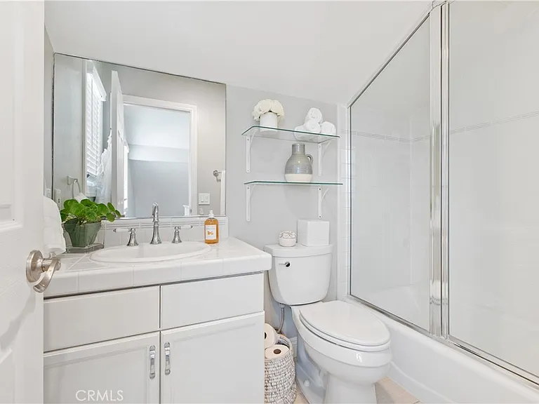 608 Poinsettia Ave #B — Photo 29