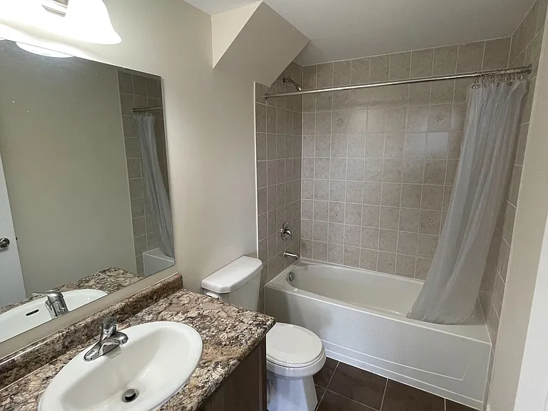 77 Ben Sinclair Ave — Photo 9