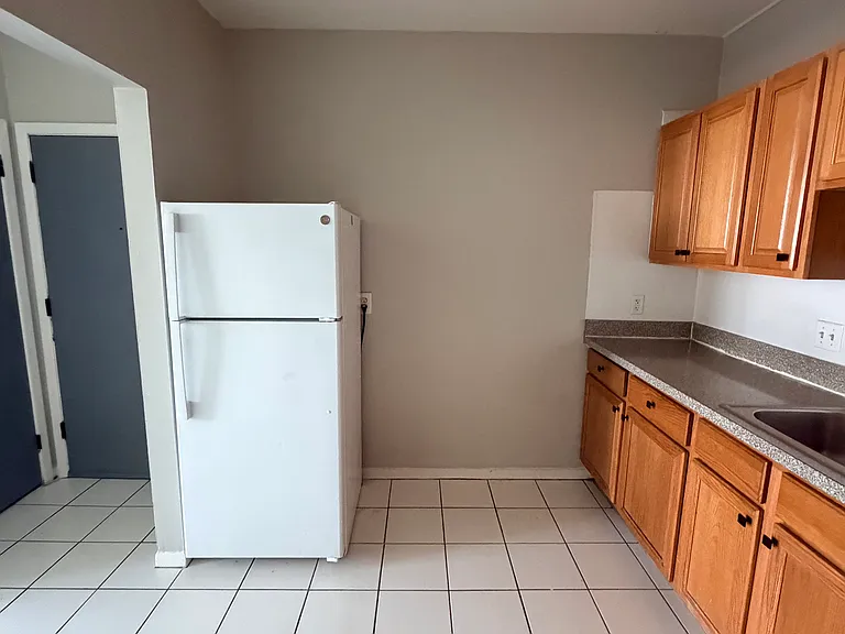 7 Paul Ave #1 — Photo 2