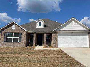 1301 Springvine Dr, Searcy, AR 72143