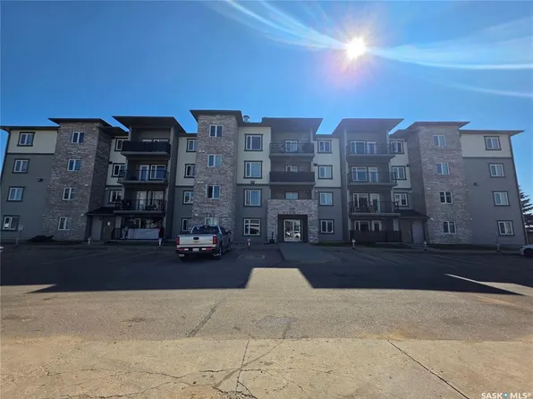 UNIT 110-306 Petterson DRIVE, Estevan, SK S4A 2A8